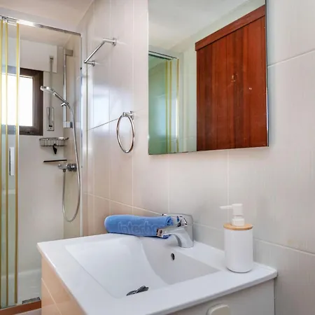 Edificio Play-2 By Interhome *